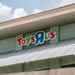 Toys R Us reopening